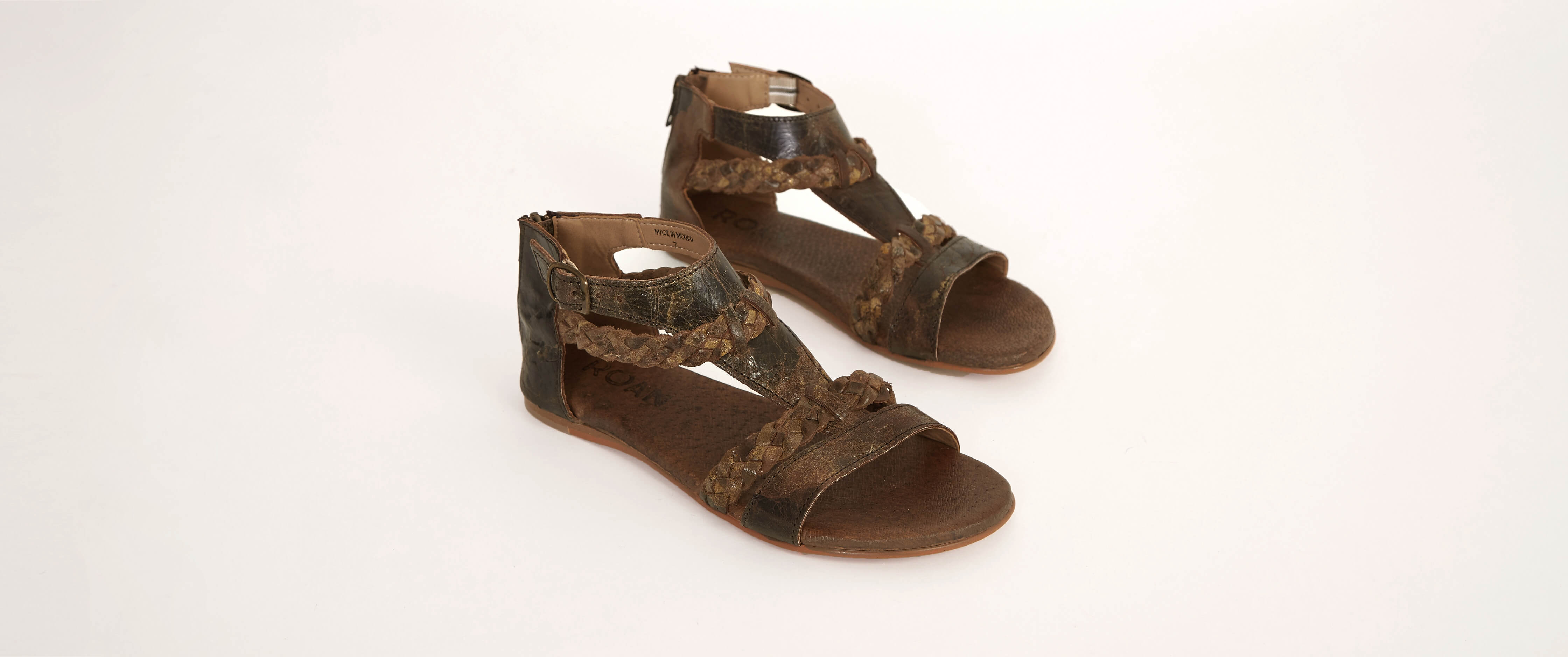 roan sandals buckle