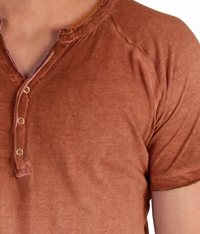 Buckle Black Mineral Wash Henley FRONT_DETAIL