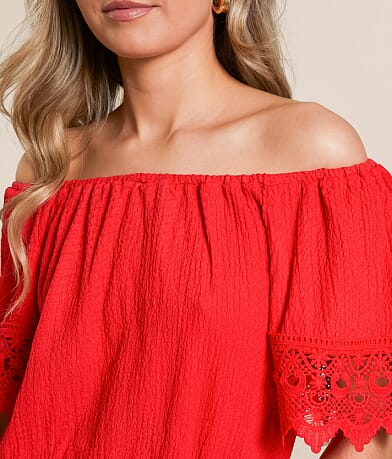 Daytrip Textured Off The Shoulder Top misc detail 1 view