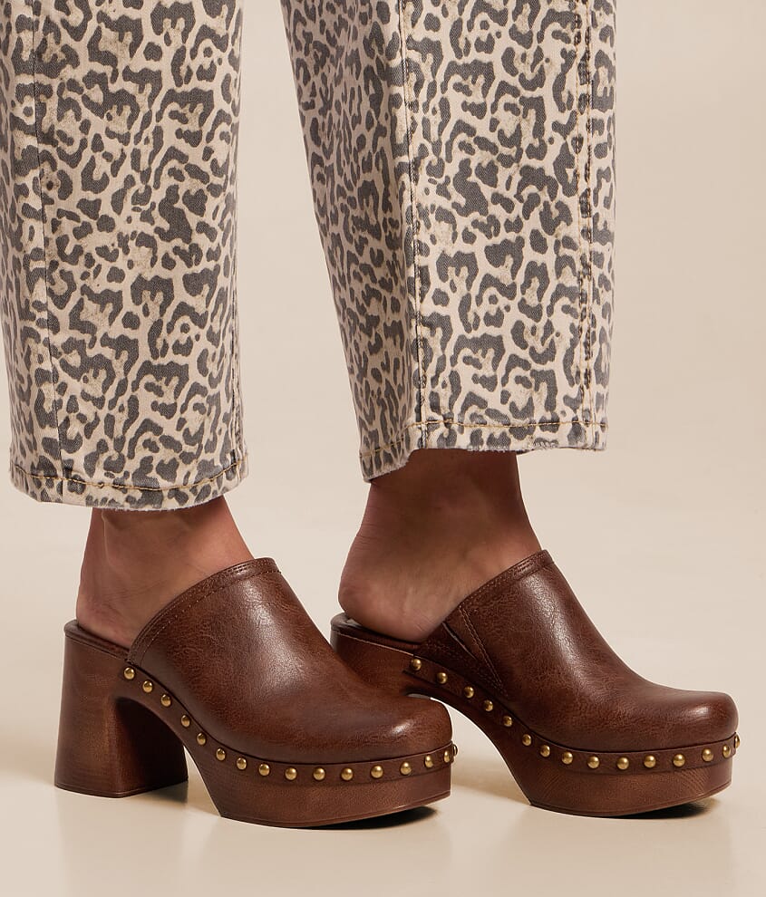 Frye and Co. Wylie Heeled Mule Clog