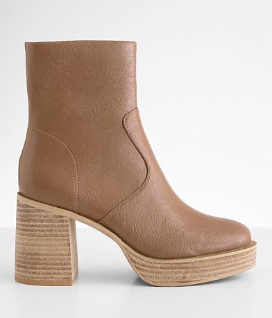 Oasis Society Chunky Heeled Ankle Boot MISC_DETAIL_1