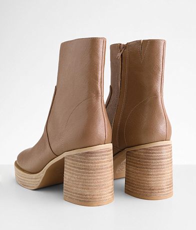 Oasis Society Chunky Heeled Ankle Boot MISC_DETAIL_3