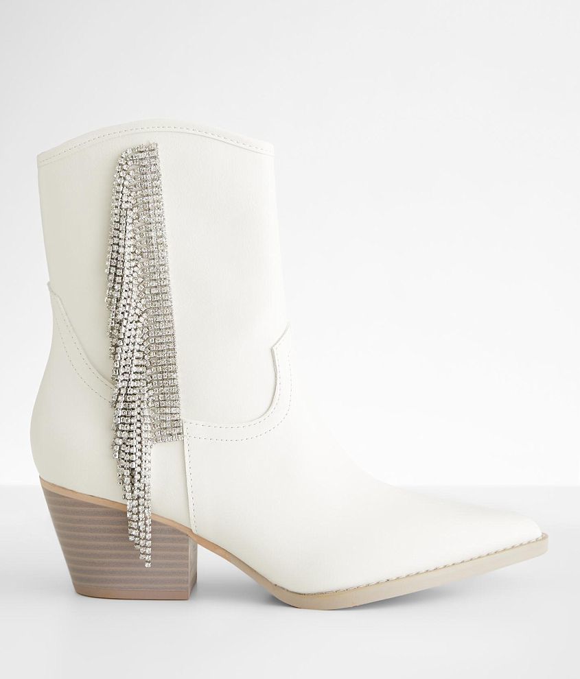 White boots sale with tassels