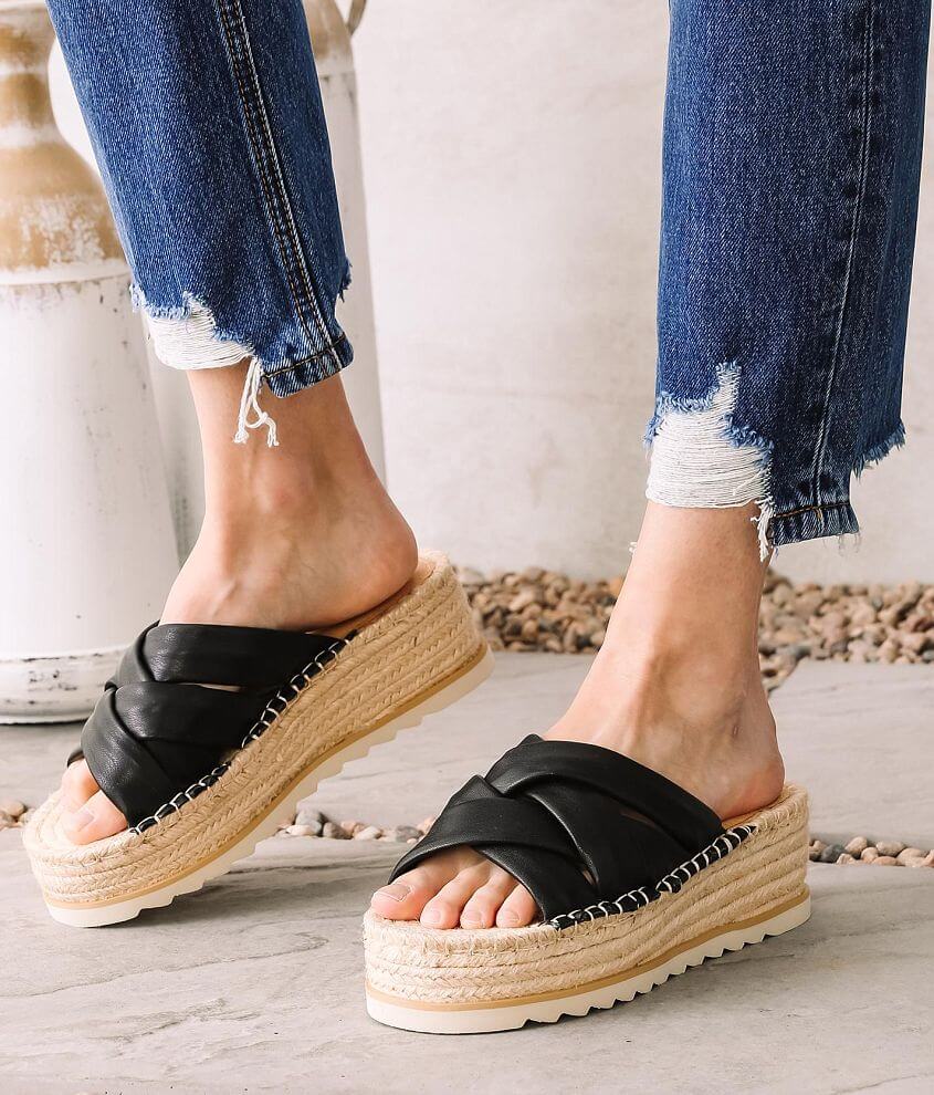 Oasis Society Rebel Espadrille Puffer Sandal front view