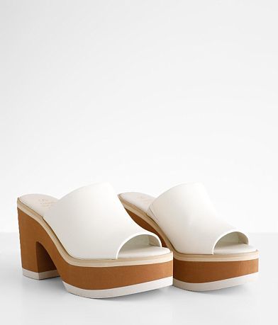 Oasis Society Clog Heeled Sandal misc detail 1 view