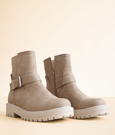Soda Brenda Lug Ankle Boot misc detail 1 view