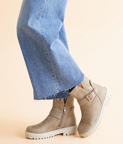 Soda Brenda Lug Ankle Boot misc detail 5 view