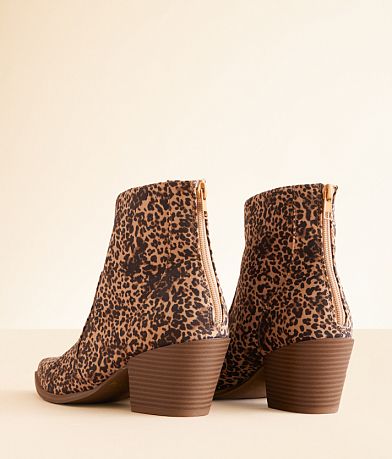 Soda Elysees Cheetah Ankle Boot misc detail 2 view