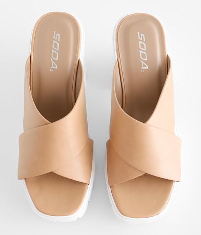 Soda Pom Poms Lug Heeled Sandal MISC_DETAIL_3