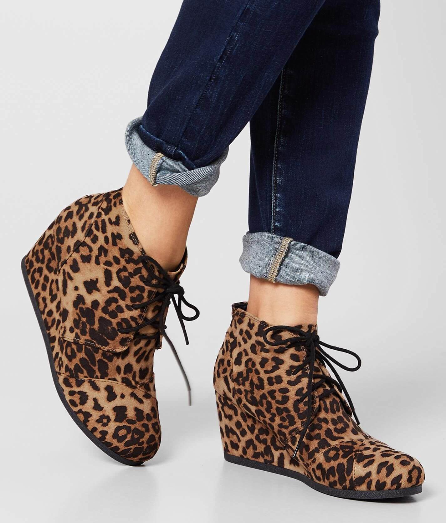 City classified store leopard wedges