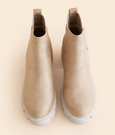 Soda Ritah Lug Chelsea Ankle Boot misc detail 3 view