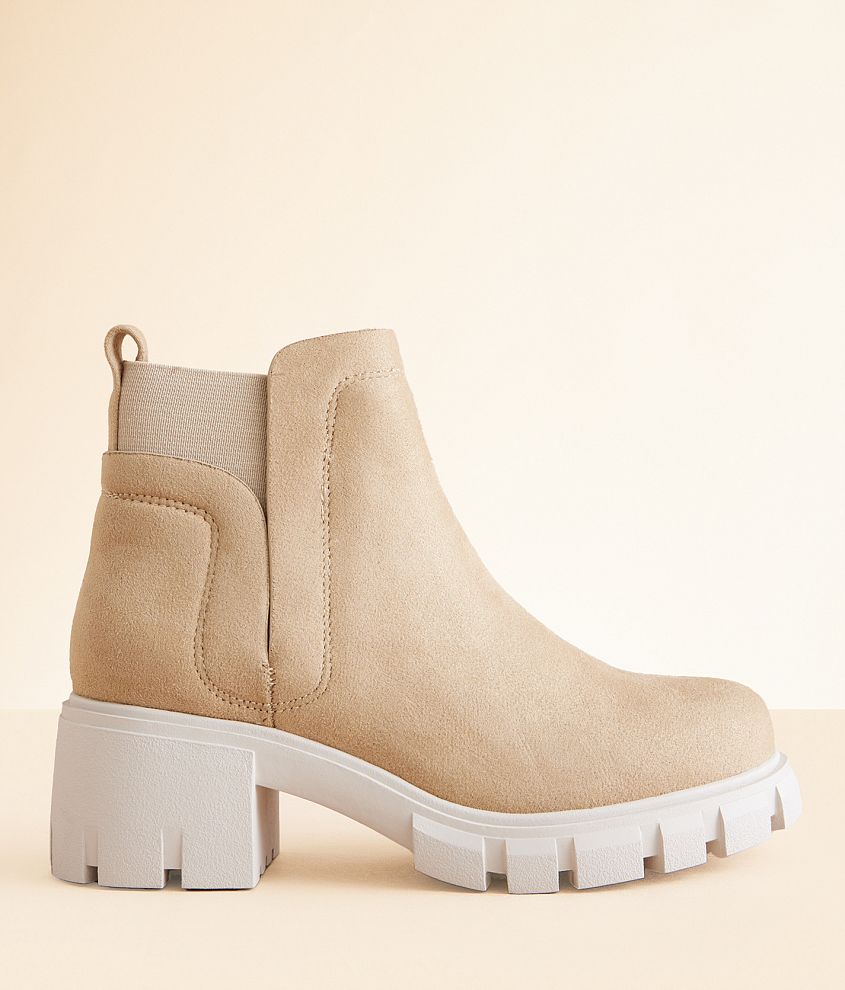 soda chelsea lug boots