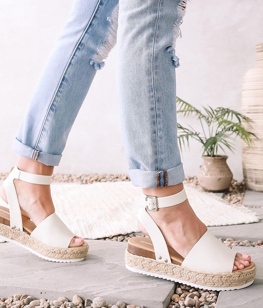 Soda Topics Espadrille Flatform Sandal Women s Shoes in Off