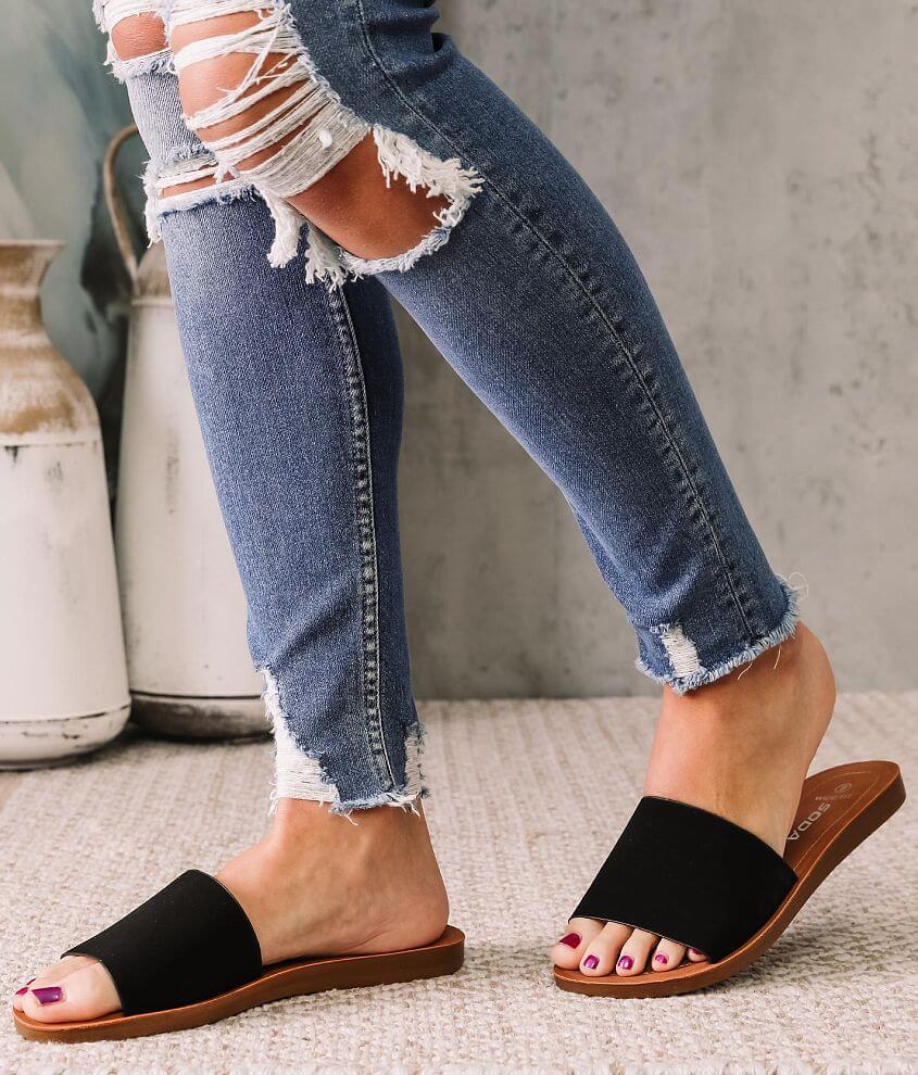 Women's Wide-Fit Sandals