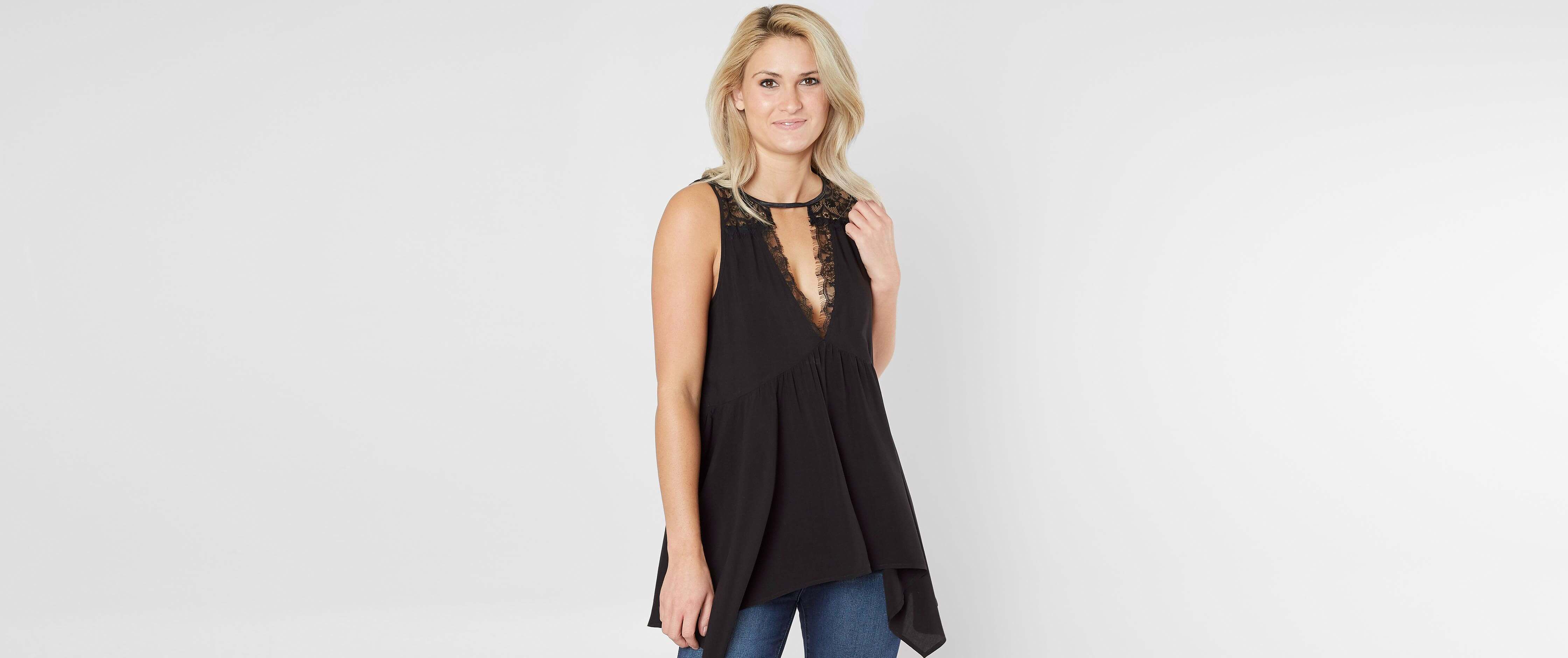 BKE Boutique Eyelash Lace Tank Top Women's Tank Tops in Black Buckle