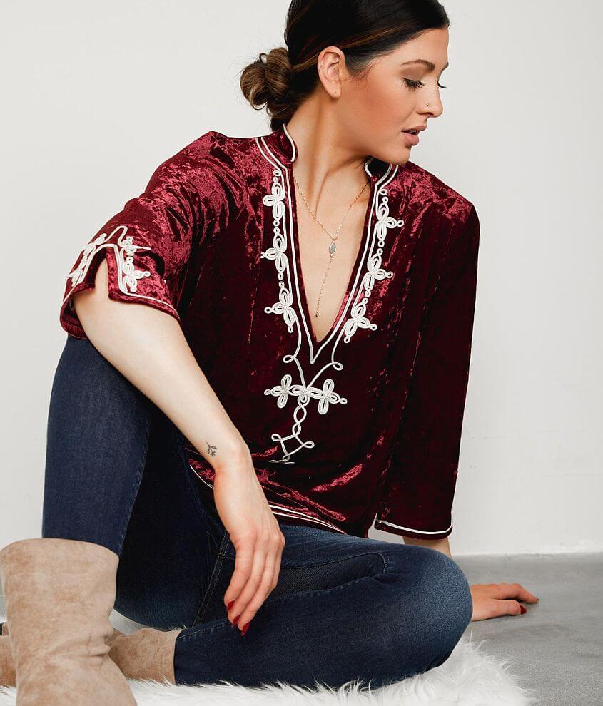 forurening Roux amplifikation Gimmicks Embroidered Velvet Tunic Top - Women's Shirts/Blouses in Burgundy  | Buckle