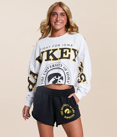 Gameday SOCIAL® Iowa Hawkeyes™ Cropped Pullover front view