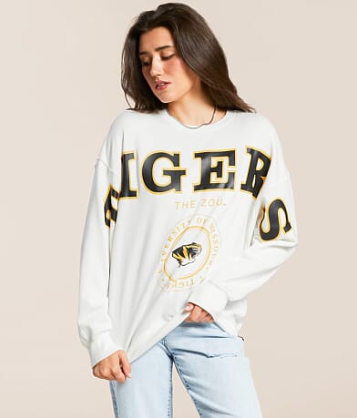 Gameday SOCIAL® Mizzou Tigers® Pullover front view