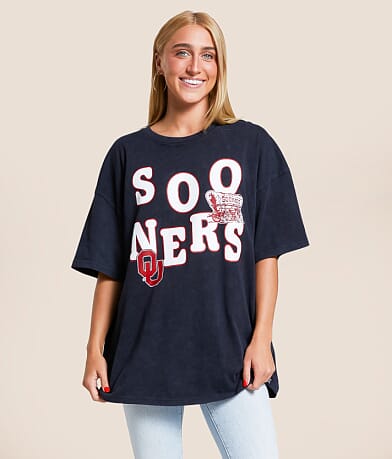 Gameday SOCIAL® Oklahoma Sooners® T-Shirt front view