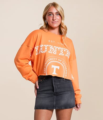 Gameday SOCIAL® Tennessee Volunteers® Pullover front view