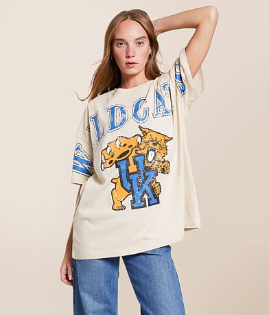 Gameday SOCIAL® UK® Wildcats™ T-Shirt front view