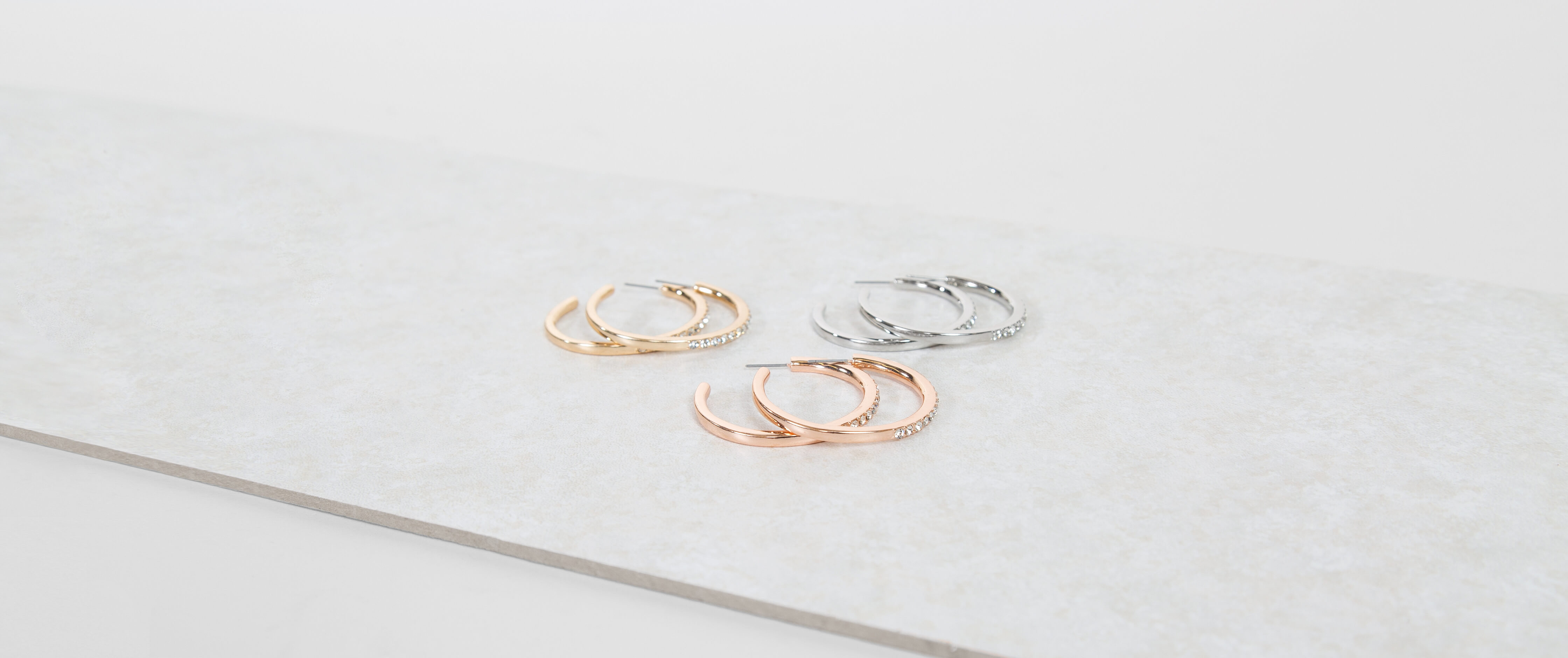 BKE Hoop Earring Set