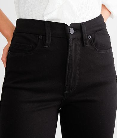 GOOD AMERICAN Good Curve High Rise Straight Stretch Jean misc detail 1 view
