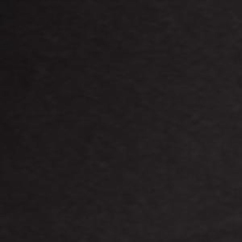 B001
