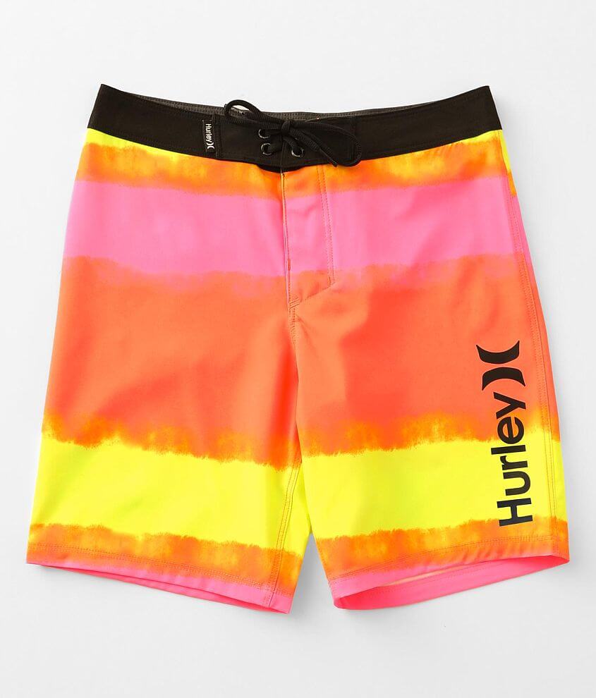 Hurley Men's Phantom Block Party Outrigger 16 Boardshorts in Size