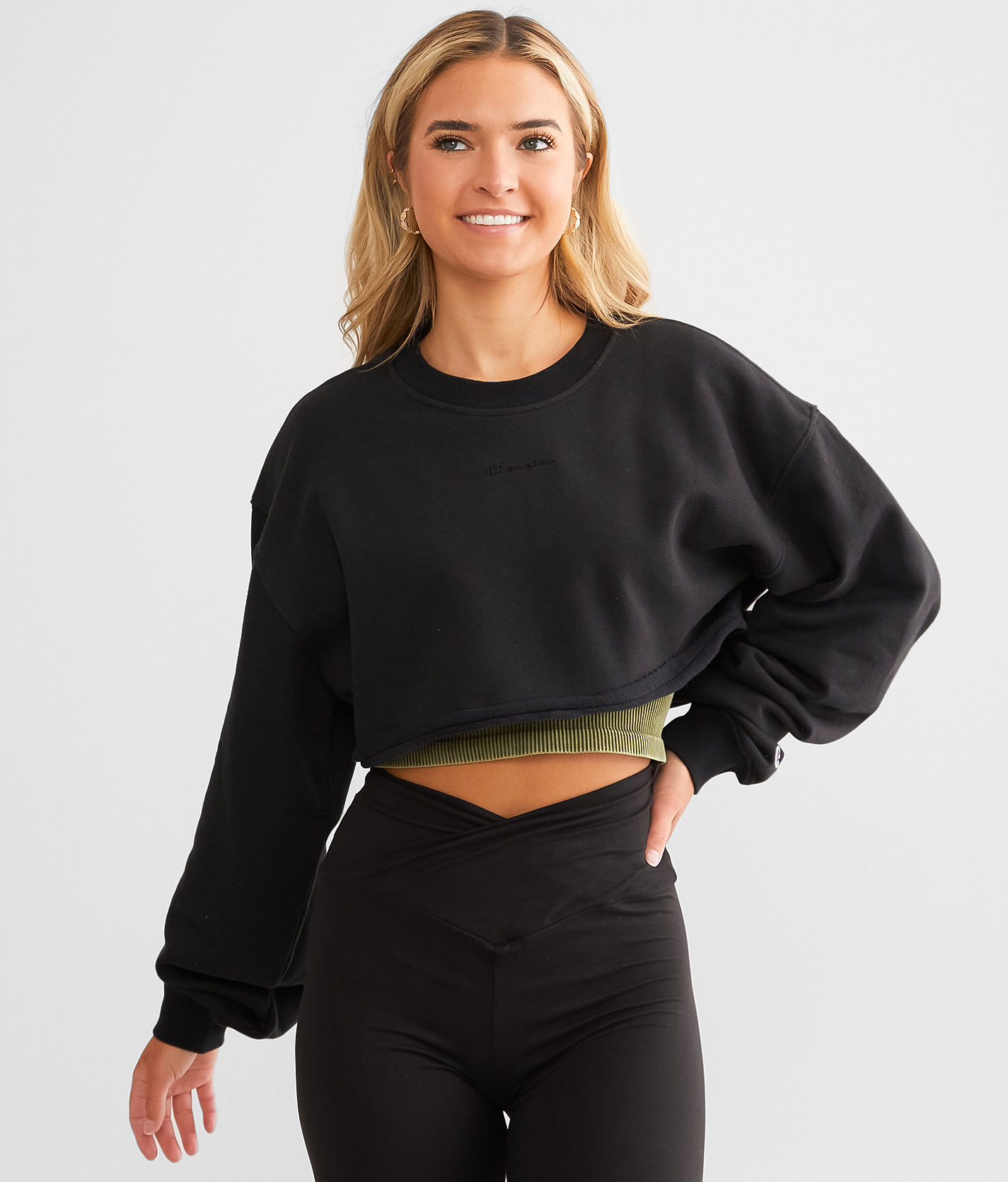 Champion Classic Super Cropped Pullover Women s Sweatshirts in Black Buckle