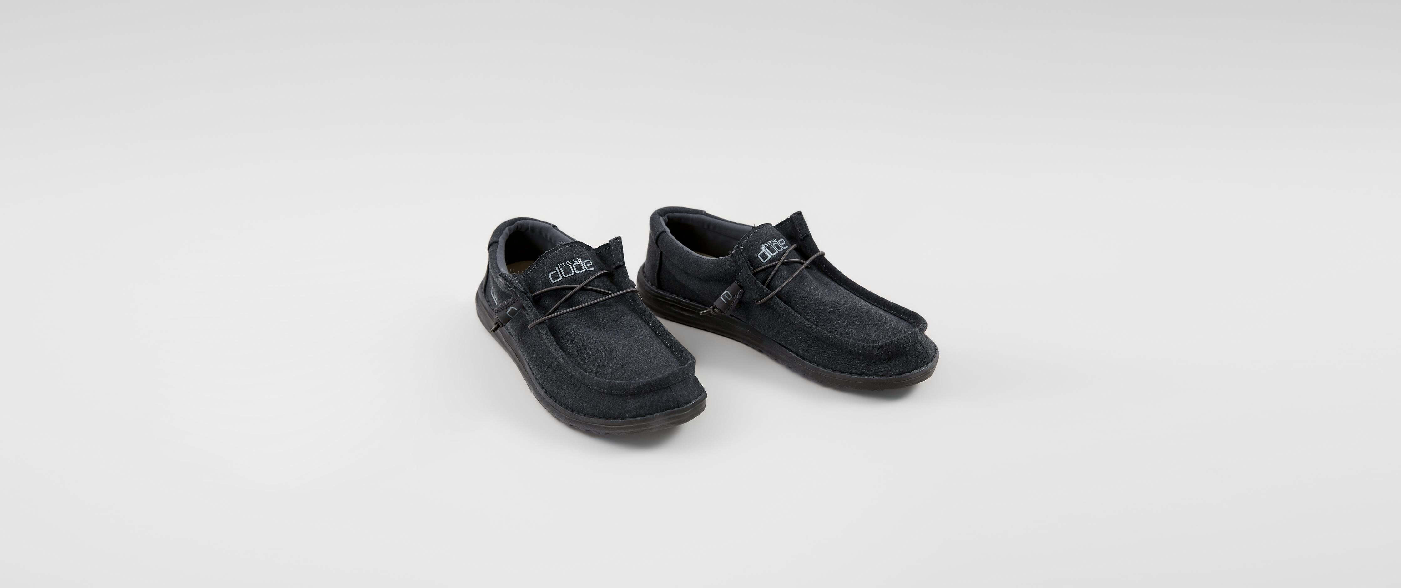 Hey Dude Wally Stretch Shoe Men's Shoes in Carbon Buckle