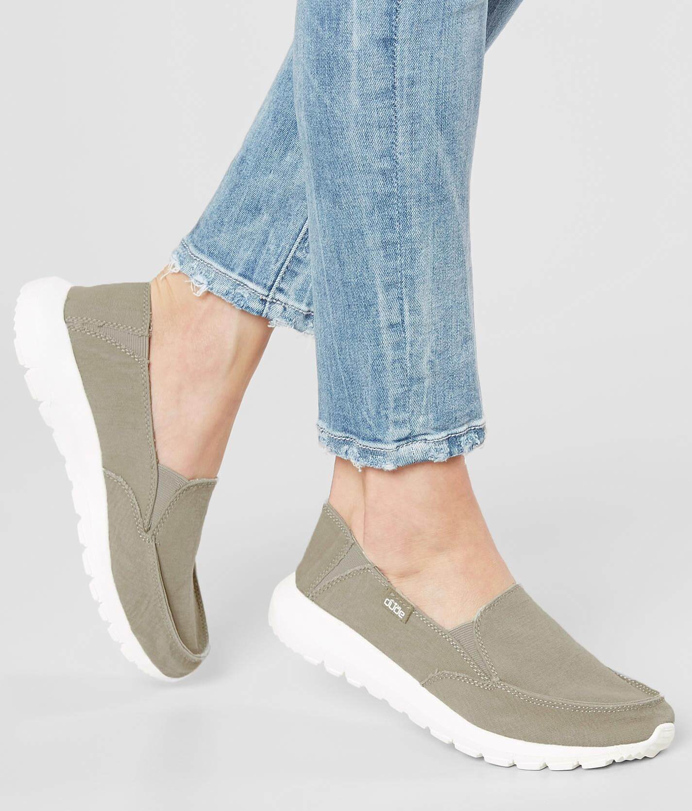 sorel pull on boots