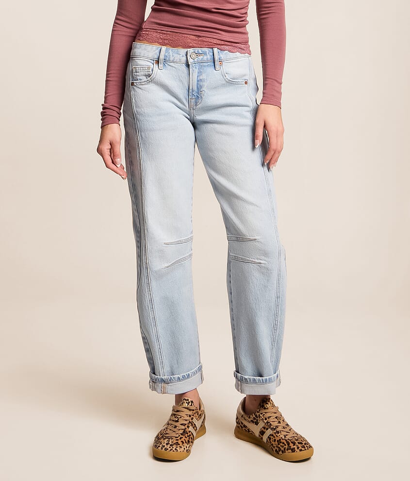 Blake Mid-Rise Barrel Jean - thumbnail 2