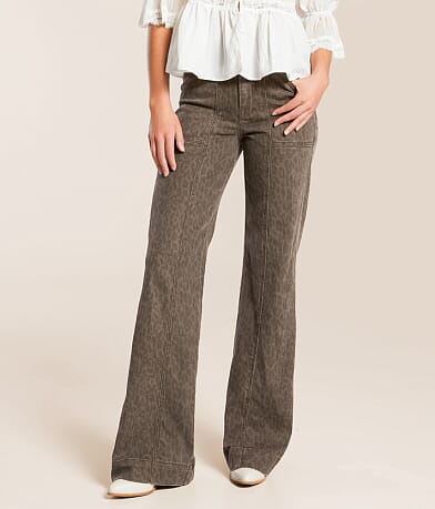 HIDDEN Happi Cheetah Flare Stretch Jean front view