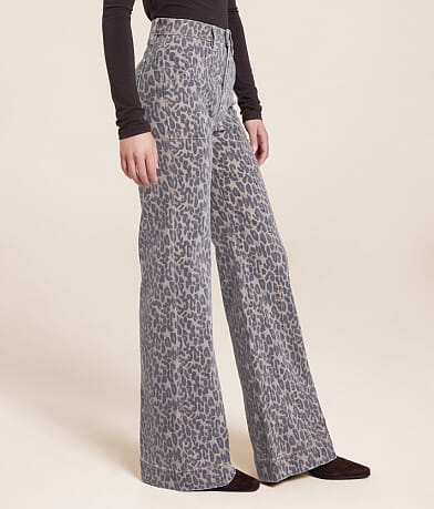 Hidden Happi Pintuck Comfort Flare Denim main image 1