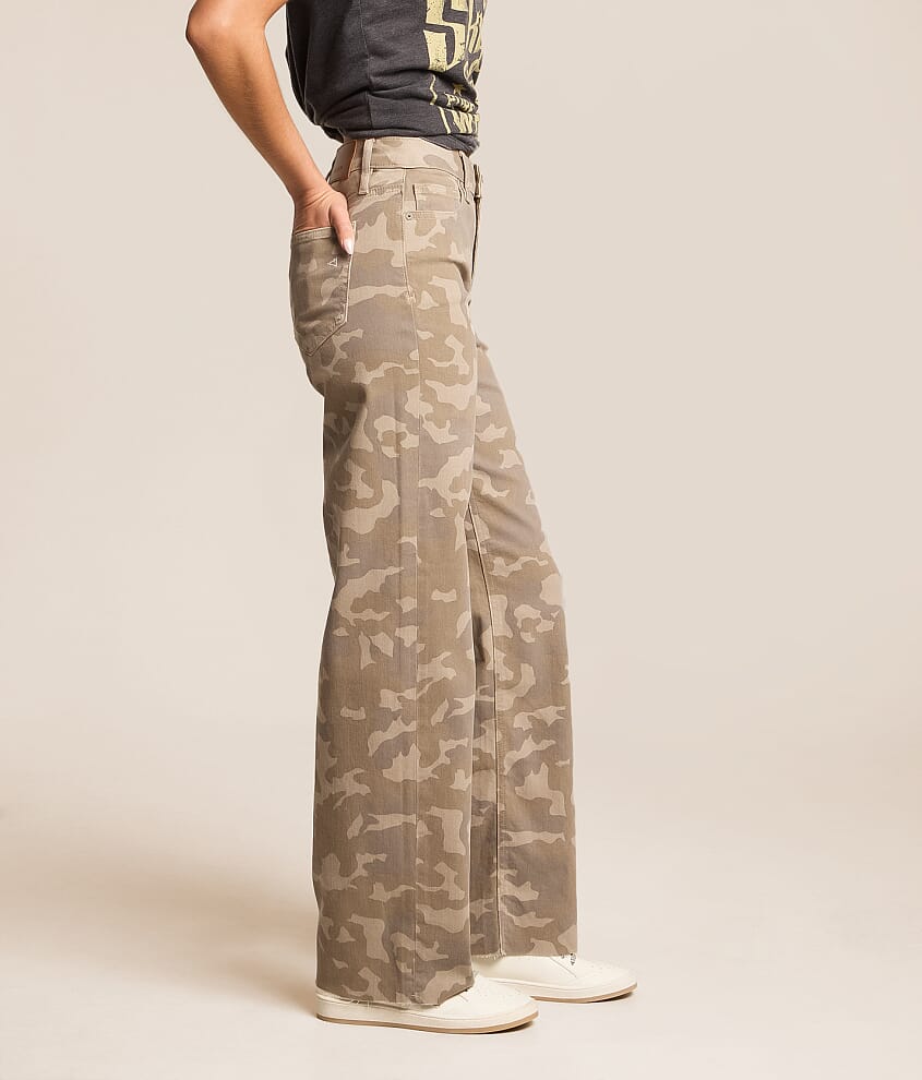 Logan Camo Dad Stretch Jean