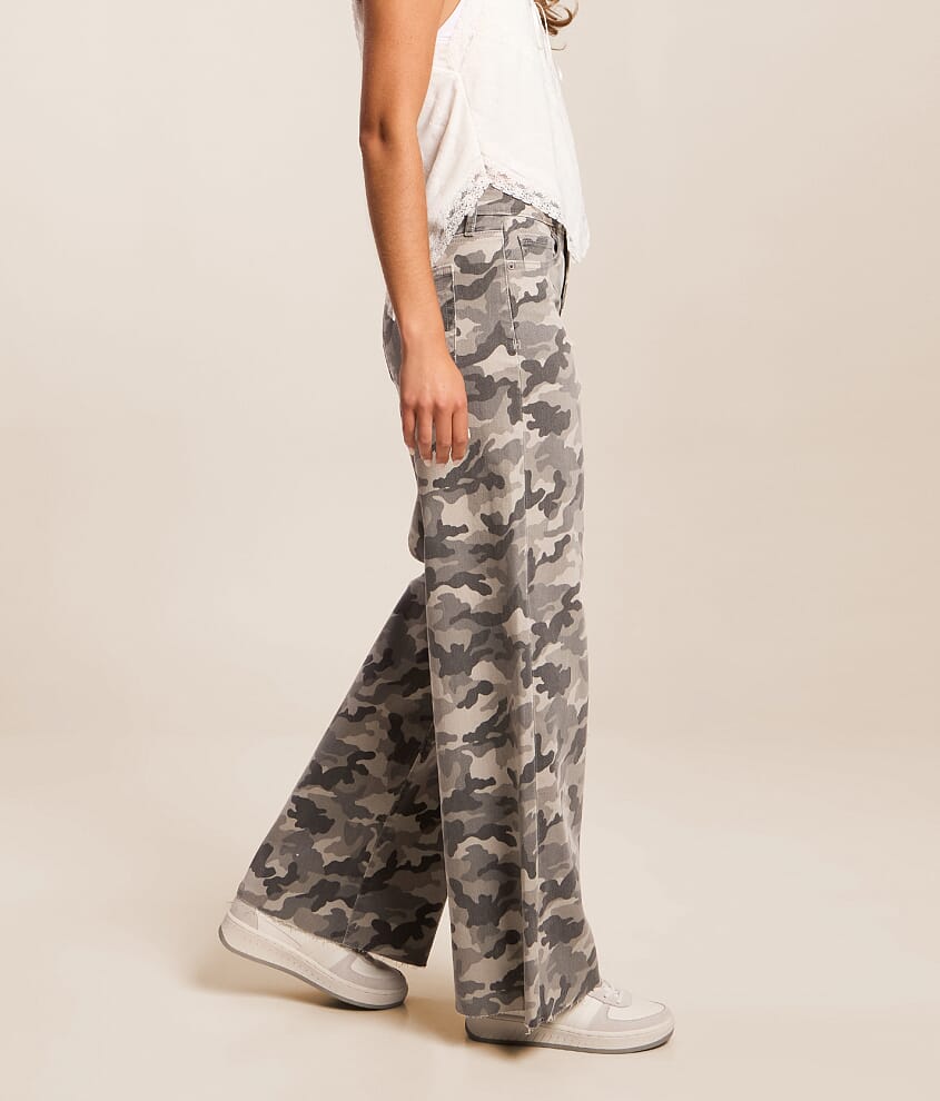 Sloane Ultra Wide Leg Camo Stretch Jean thumbnail 3