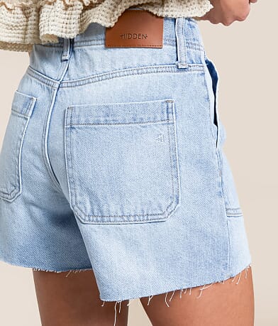 HIDDEN Finn Short misc detail 1 view