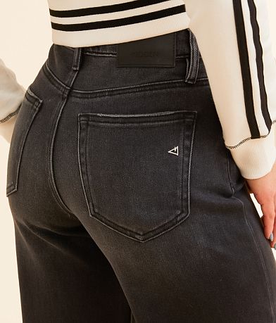 HIDDEN Logan Dad Stretch Cuffed Jean back pocket view