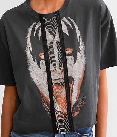 Goodie Two Sleeves KISS Split Chain Cropped Band T-Shirt MISC_DETAIL_1