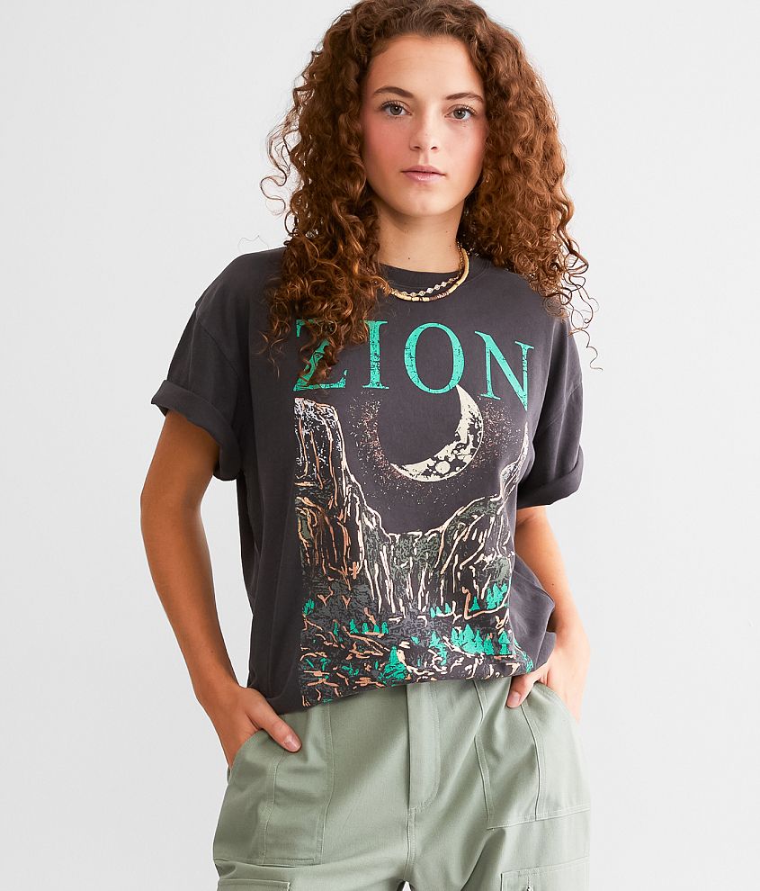 Zion Park Oversized T-Shirt - One Size - Women's T-Shirts in Black