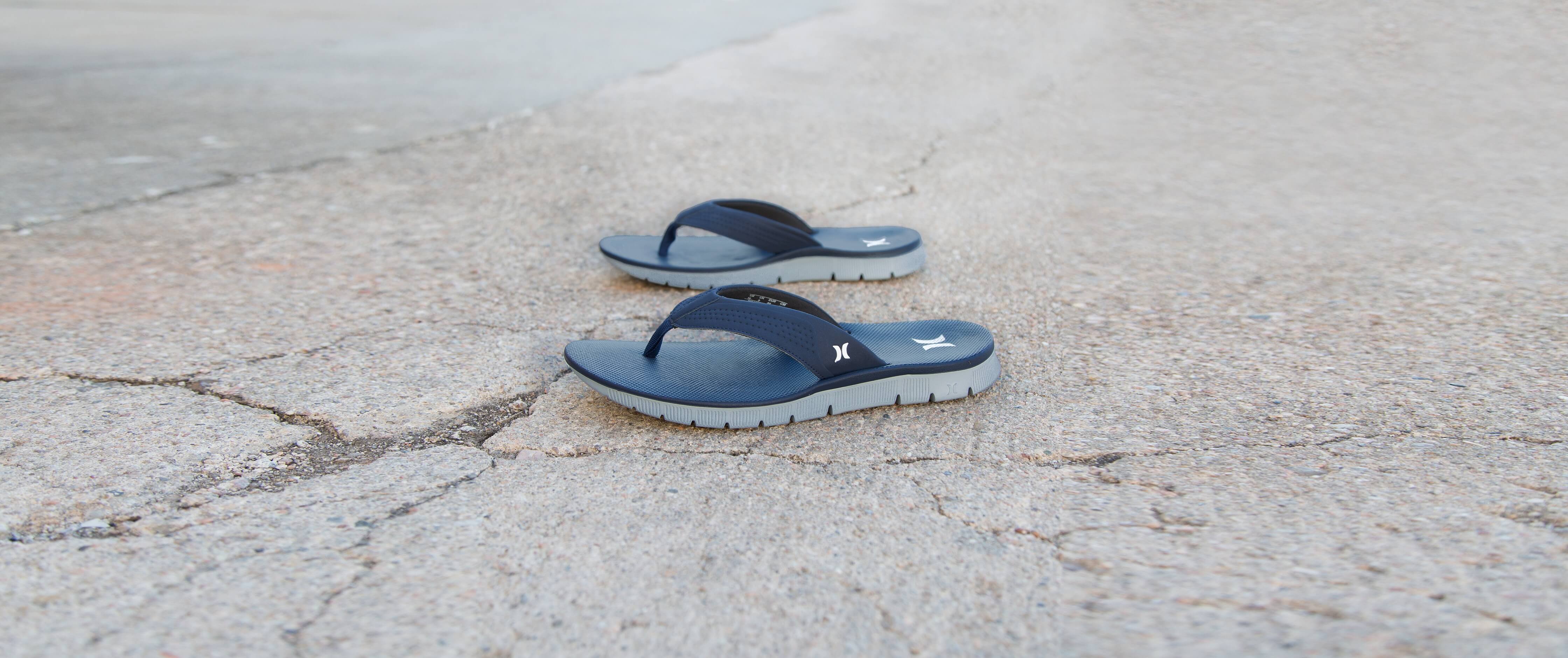 Hurley Fusion Sandal - Clothing in Obsidian | Buckle display picture 3