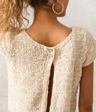 33 Coastal Open Back Cropped Sweater MISC_DETAIL_1
