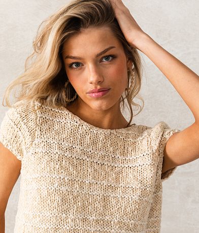 33 Coastal Open Back Cropped Sweater MISC_DETAIL_4
