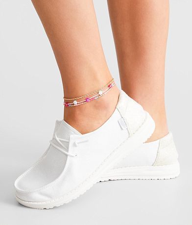 boutique by BKE 3 Pack Flower Ankle Bracelet Set front view