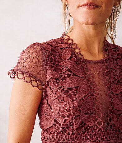 Haute Monde Crochet Floral Lace Top MISC_DETAIL_1