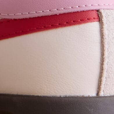 White Red Candy Dark Gum