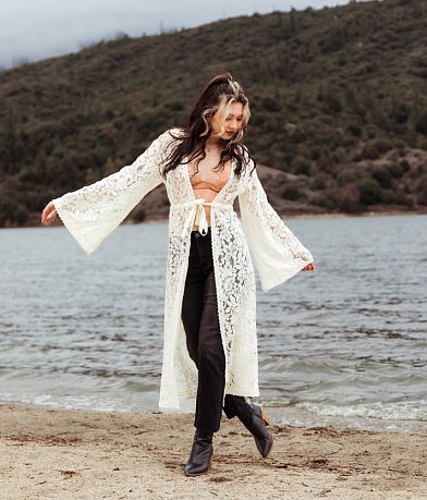 Gimmicks Floral Lace Kimono front view