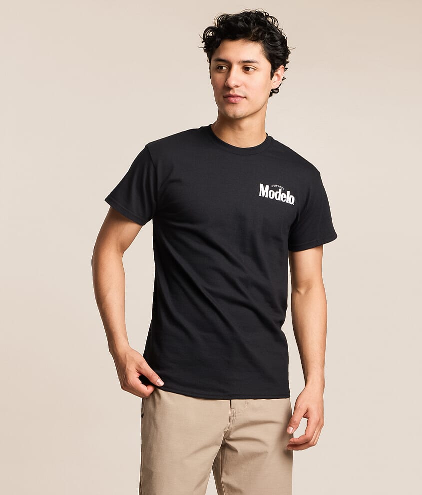 Modelo Gold Impala T-Shirt