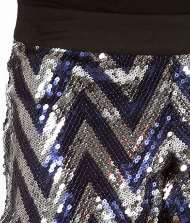 Jessica Simpson Turin Shorts front pocket view